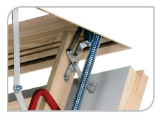 Escalier escamotable LWT pour maisons passives