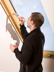 Entretien et rénovation des peintures ou revêtements – fenêtres en bois